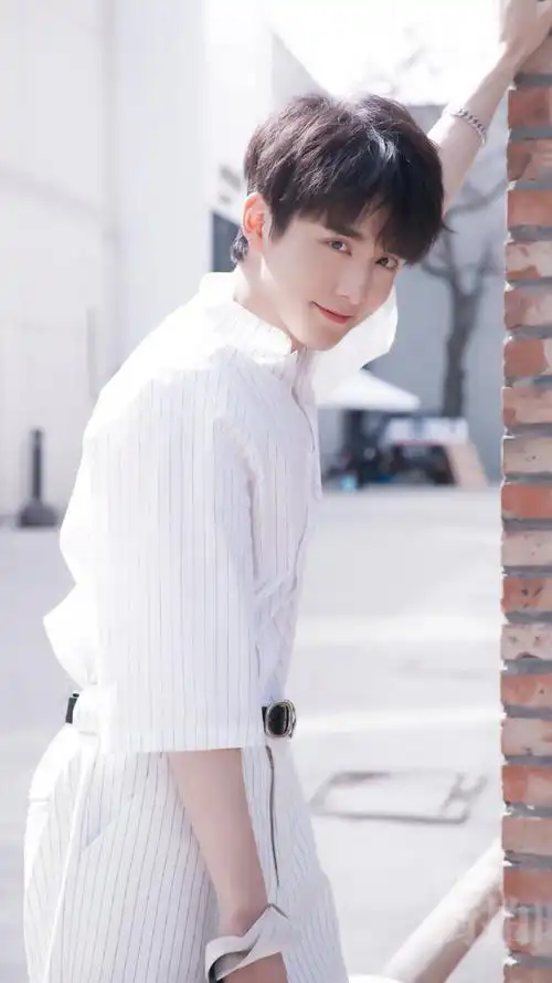 张新成 cr隔壁镜子 - 堆糖,美图壁纸兴趣社区