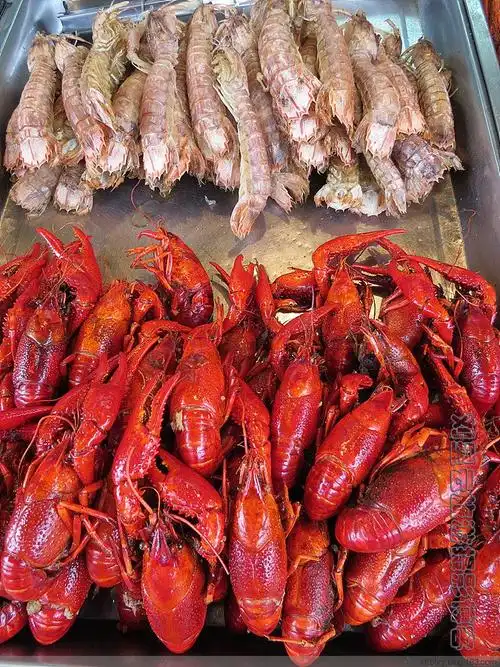 上海老弄堂里大排档美食诱惑实拍