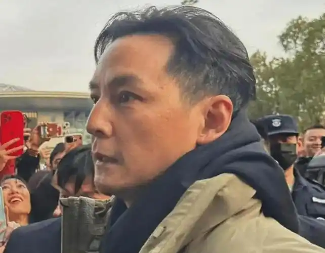 男神老了成龙一夜苍老刘德华也逃不过