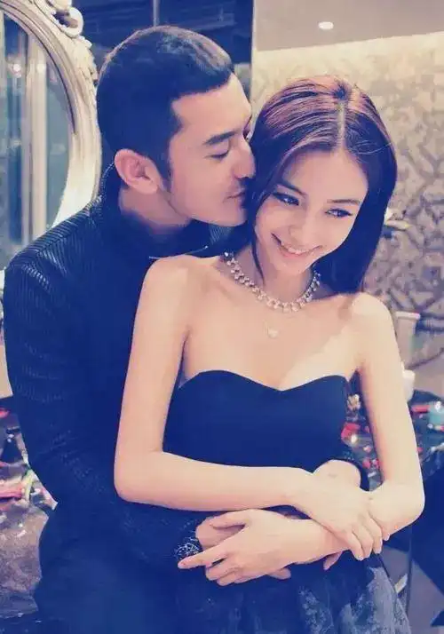 曾是黄晓明李易峰前女友她的脸怎么崩成这样了