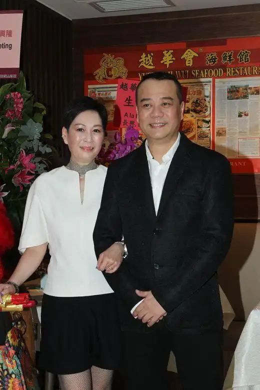 57岁欧阳震华bobby结婚20年:「老婆嫁我是因为我副身家,内在的身家」