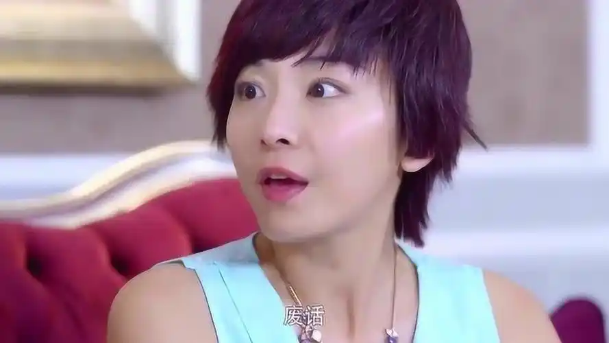 情谜睡美人心机女在男友面前信心满满一定会被电视台录取的