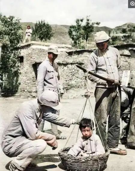 一组晋察冀边区八路军的彩色老照片,艰苦又充满希望