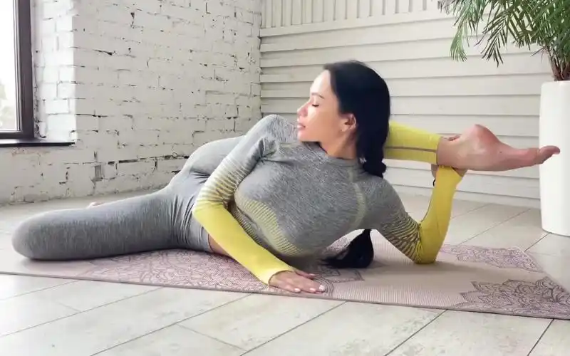 欧美美臀女神瑜伽健身合集