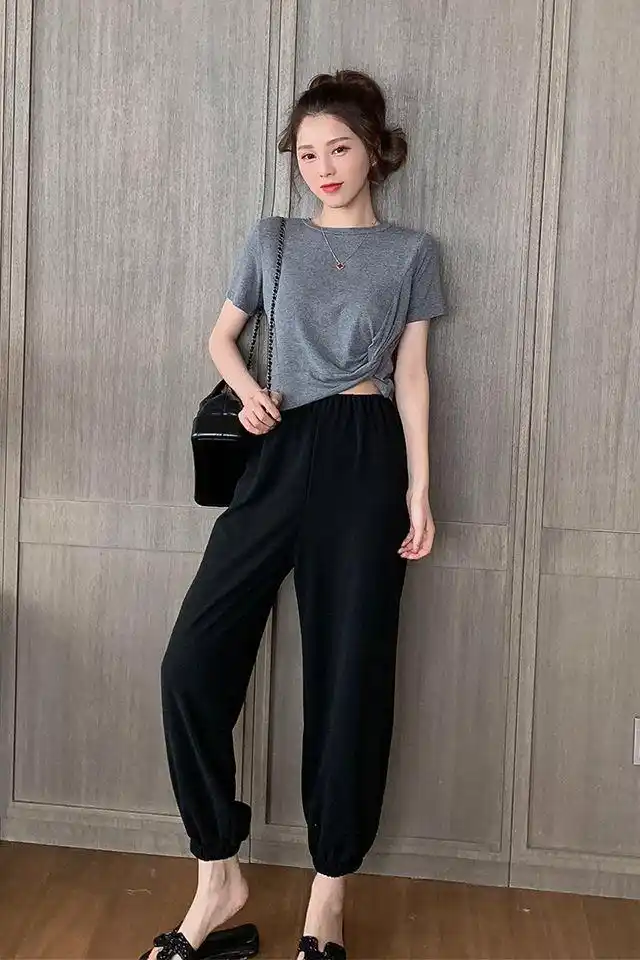 灯笼裤怎么搭配上衣呢?