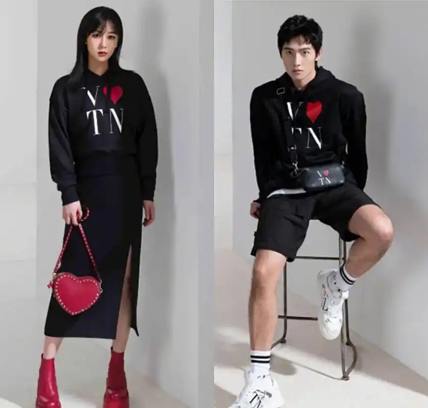 杨洋杨紫合体虐狗这组七夕大片甜到让人想谈恋爱