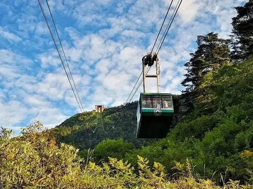 峨眉山以最贴心的服务温暖人心   国庆节的峨眉山   景美,人更美
