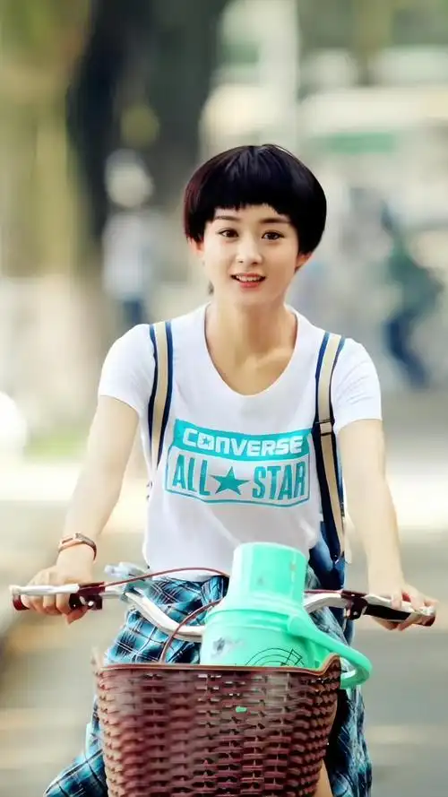 赵丽颖出道18年56个角色壁纸美图,你都看过哪些?