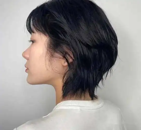 只不过这种这款鲻鱼头是真的非常挑人,很多一线男明星都留过这种发型