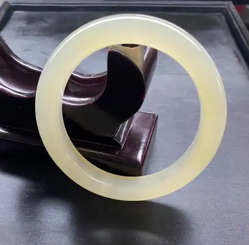 天然黄龙玉手镯