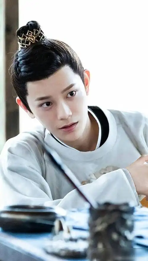 传闻中的陈芊芊丁禹兮美图分享初看不起眼越看越上头