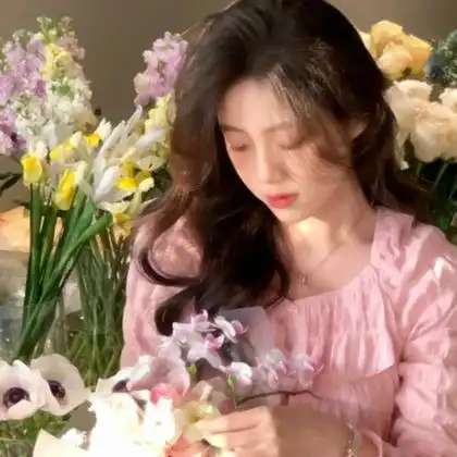 清新淡雅气质美女头像 高清好看的唯美头像女有气质迷人图片_女生头像