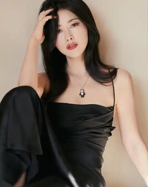 原创朱珠的气质3进阶从中性到欧式再到华丽浪漫时尚万种的她最美