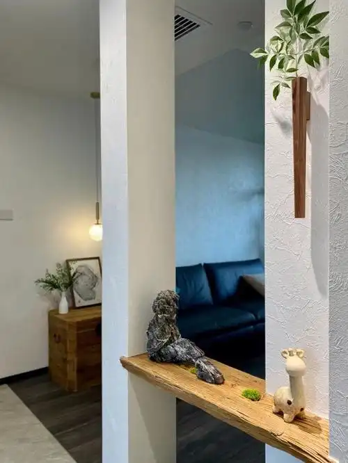 头疼!卧室墙角有柱子怎么装修呢?