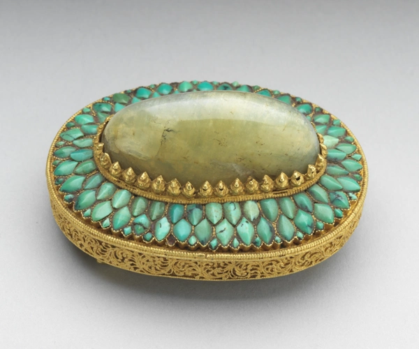 清铜镀金嵌猫眼石绿松石带扣整体台北故宫博物院馆藏