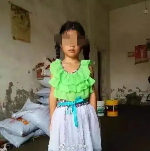 令人发指司机开车撞倒9岁女孩为逃避责任竟将女孩抱到偏僻处杀害