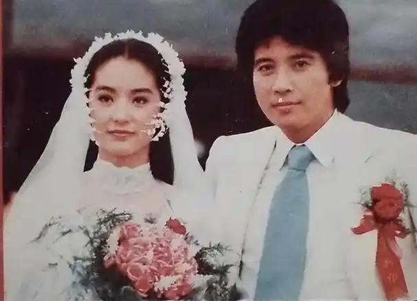 《彩霞满天》中的剧照,但在"林青霞和秦汉结婚"这篇捕风捉影的文章被