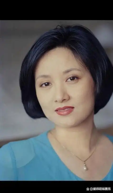 万万没想到65岁丁克了一辈子的邓婕最终成了人生赢家