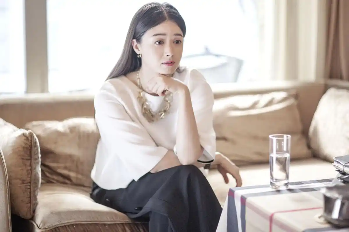 p>蒋欣,1983年5月8日出生于新疆维吾尔自治区乌鲁木齐市,中国内地女