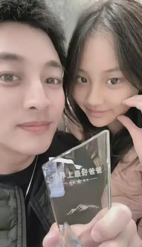 贾乃亮离婚待遇高庆生不被李小璐刁难要人气甜馨配合制造话题