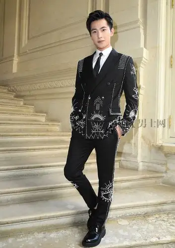 双色球94期开奖结果 黑色皮鞋