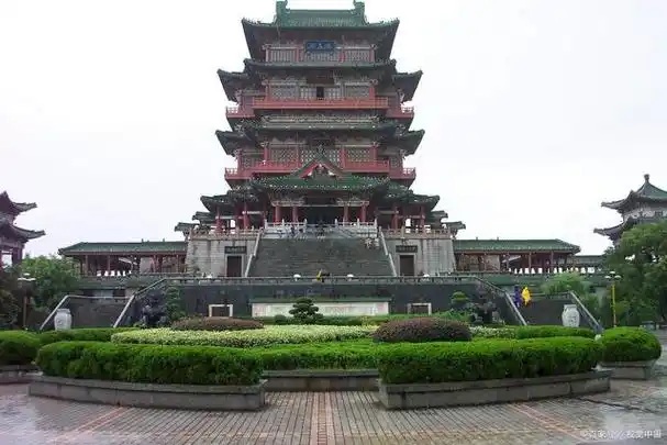 这些古老的建筑物不仅在中国有着重要的历史地位,也因其独特的建筑