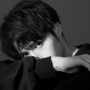 黑白单身撩妹男生头像