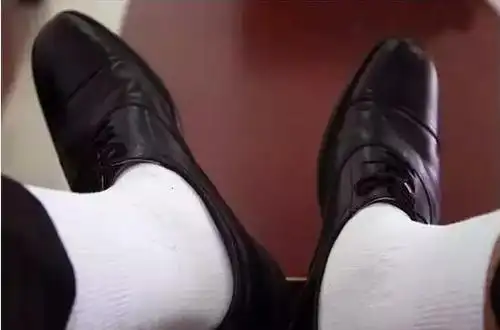 男士定制西服搭配的四大禁忌