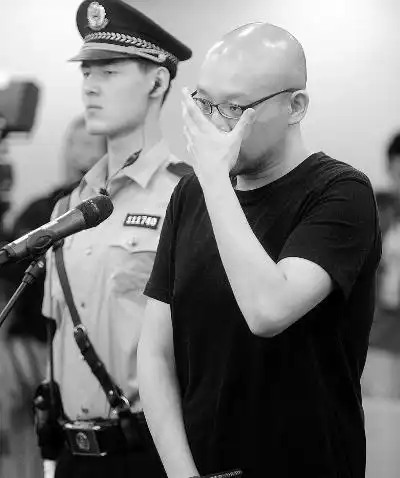 李代沫容留吸毒判9个月 两度放弃自辩律师称有自首