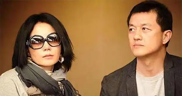 王菲隐藏21年身体秘密,难怪锋菲20年后再复合|爱情|同居|记者|谢霆锋