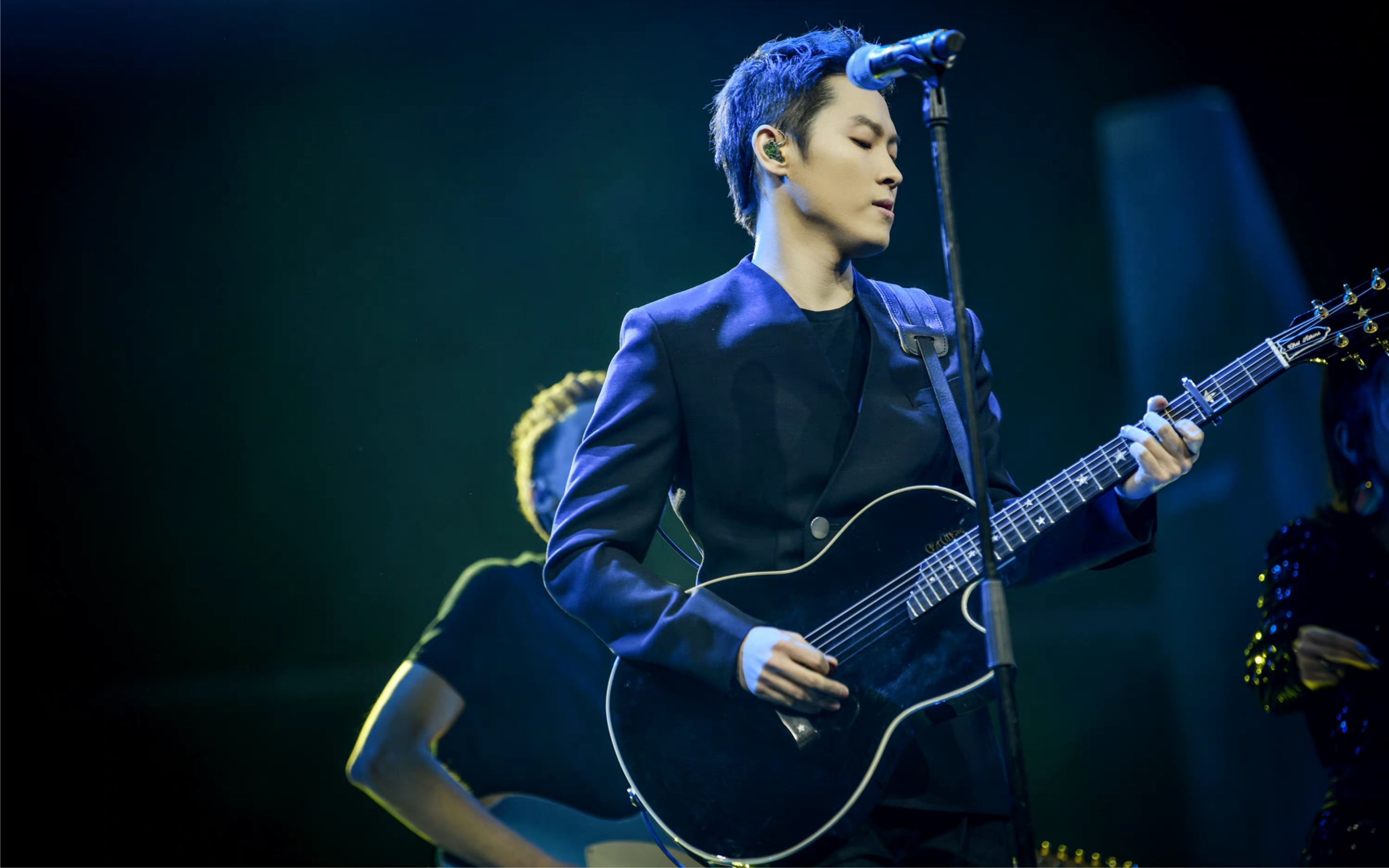 《黑夜中》首演彩排