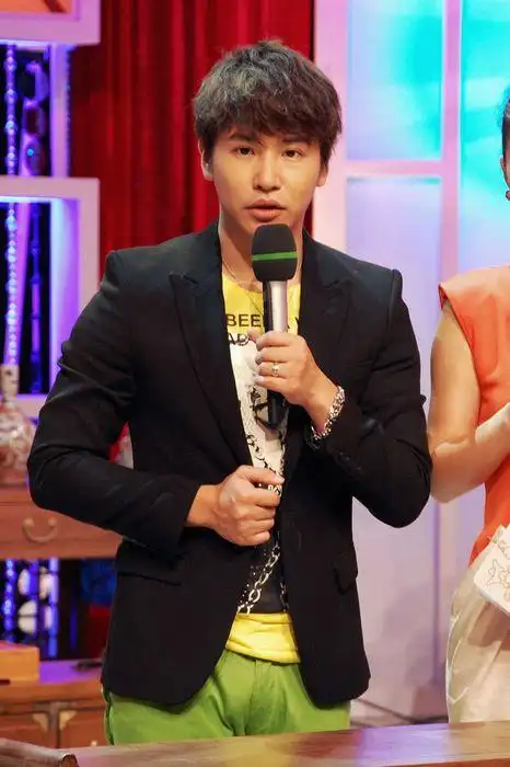 《天天向上》为欧弟找女搭档 否认借韩庚炒作想请比伯