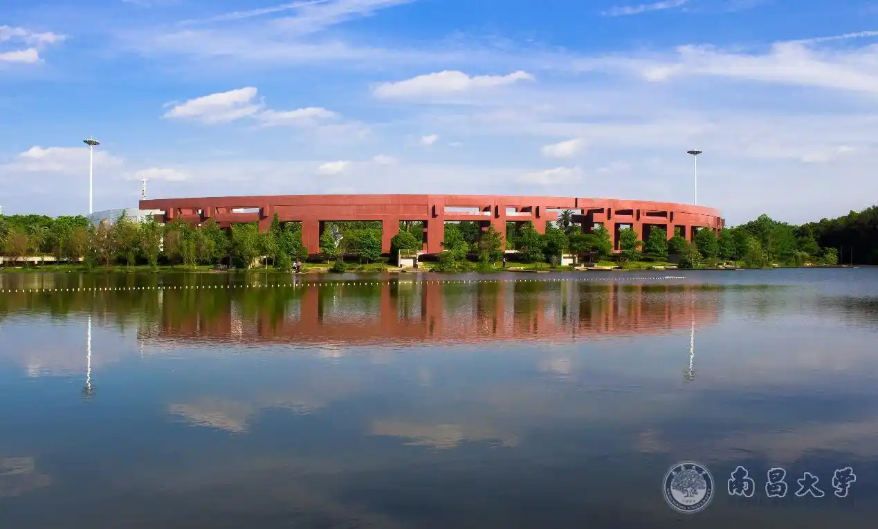 【大美南大】初夏倒影 - 南昌大学新闻网欢迎您!
