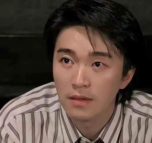 大小杨哥拜访周星驰,三人吃饭合影照片曝光,61岁星爷大佬范十足_兄弟