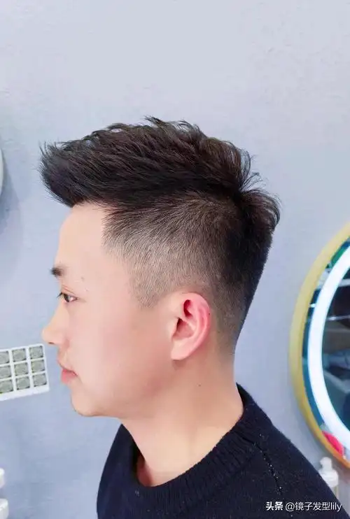 最新男生发型图片大全(帅哥剪得14款发型)