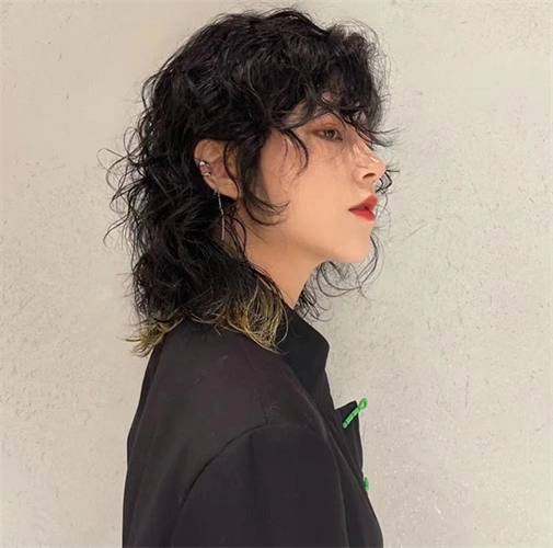 空气感复古鲻鱼头 酷女生耍帅热门发型_时尚发型 - 美发站