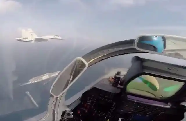 歼-15座舱界面被官曝,打破此前的传闻,更有力的回怼外国专家