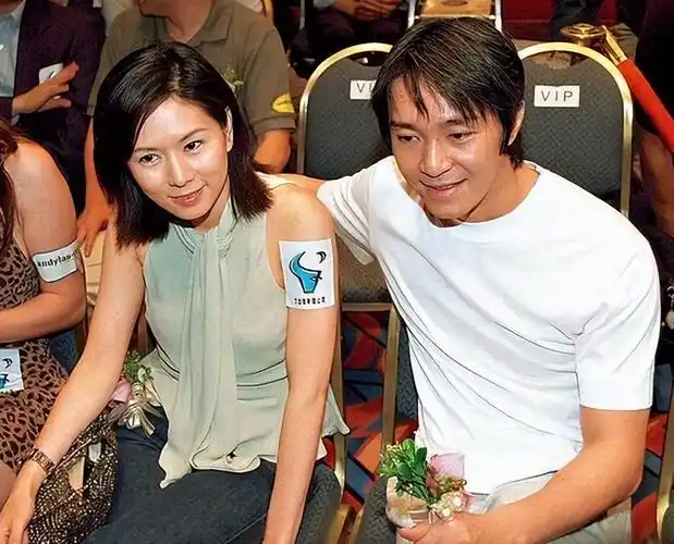 罗慧娟个人资料照片(红颜薄命罗慧娟:向周星驰求婚被拒,33岁意外失聪