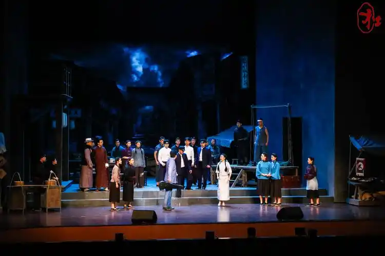 "高雅艺术进校园活动"之原创歌剧《贺绿汀》在我校上演