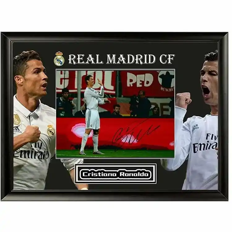 皇家马德里 #c罗 亲笔签名照片 含icons 证书#英民签 - 抖音