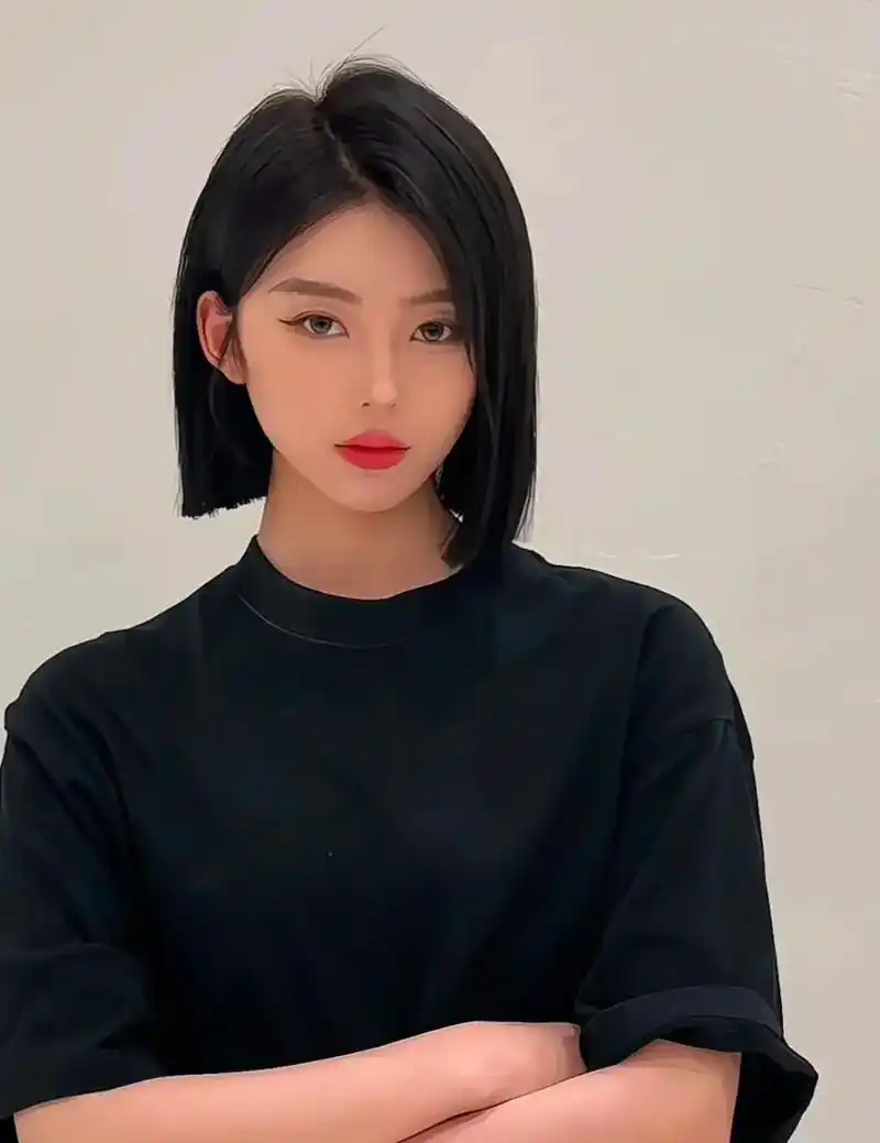 2023流行短发.今年夏季流行这些短发 选择美业是终身的沉淀 - 抖音