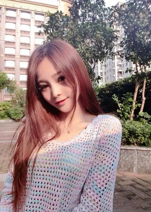 斗鱼美女主播余思瞳