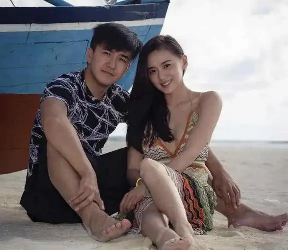 江铠同是富二代("白莲花姐妹"江铠同和孙骁骁的情史:物以类聚)|浩宇网