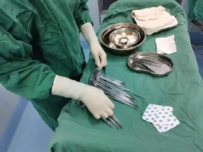 我们这样清点手术物品_护理_巡回_患者
