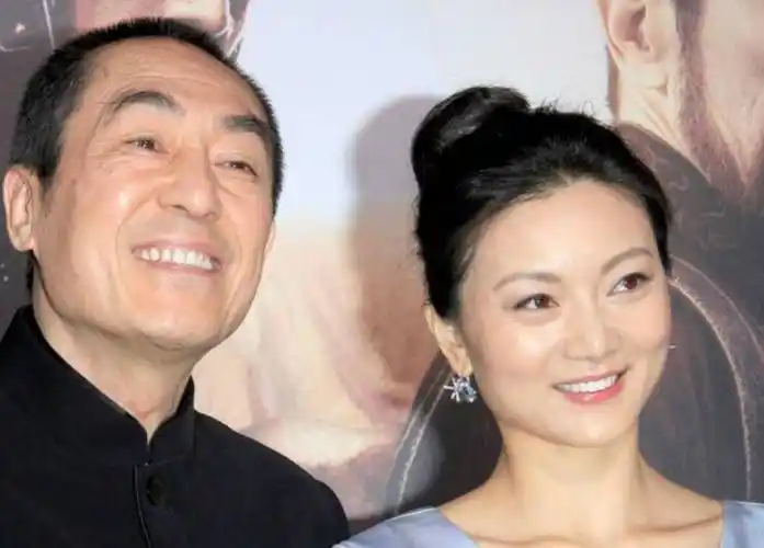 23年后才明白,为啥长相平平的陈婷,能成为张艺谋的最后一任女人_肖华