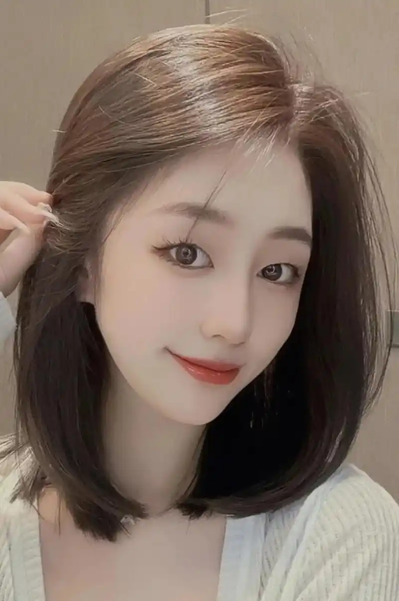 女士减龄短发推荐 #减龄锁骨发 #简单又好看的发型 #同城 - 抖音