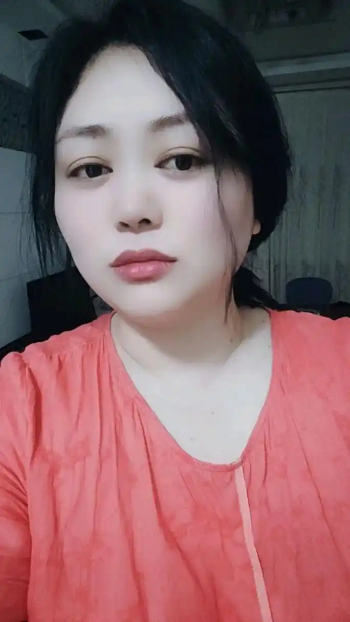 我是四川一个离婚5年多的37岁女人,不知不觉已单身几年,前夫也再婚几