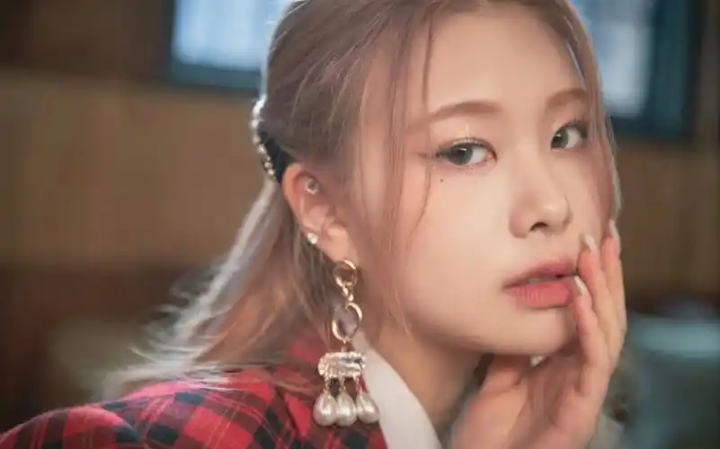 purple kiss朴秀珍swan即将solo出道!