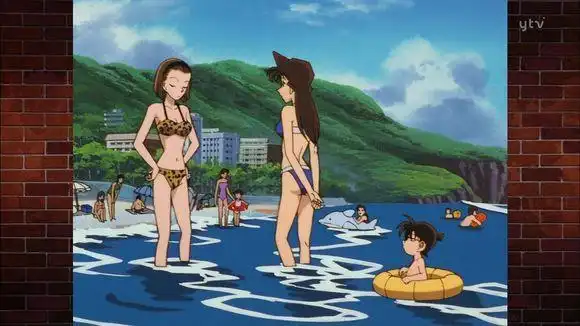 名侦探柯南原来动画里的小兰泳衣都有那么多套