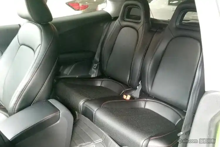 大众尚酷后排全景
